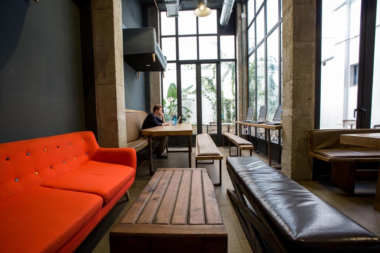 Hostel Black Swan Seville