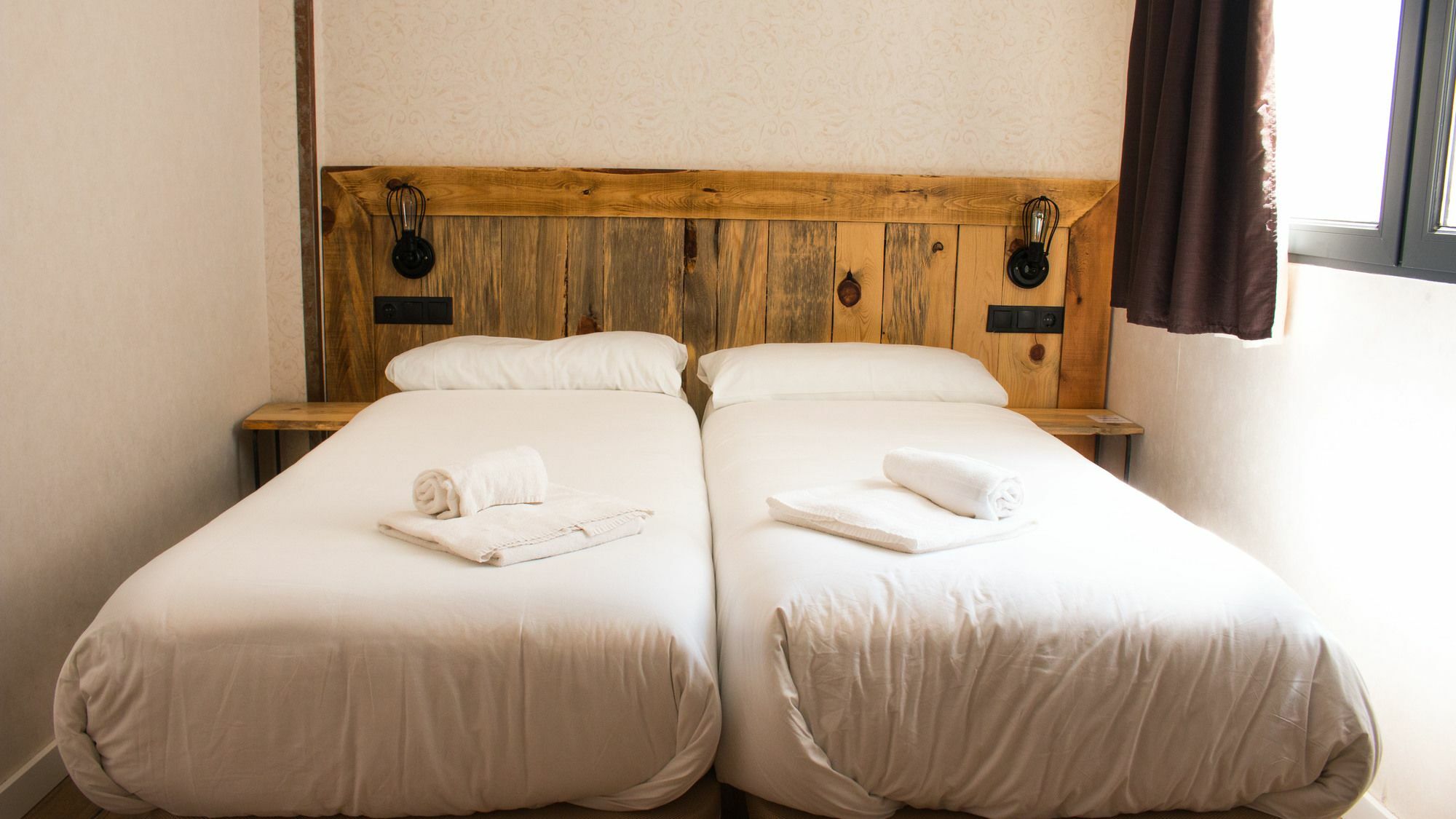 Black Swan Hostel