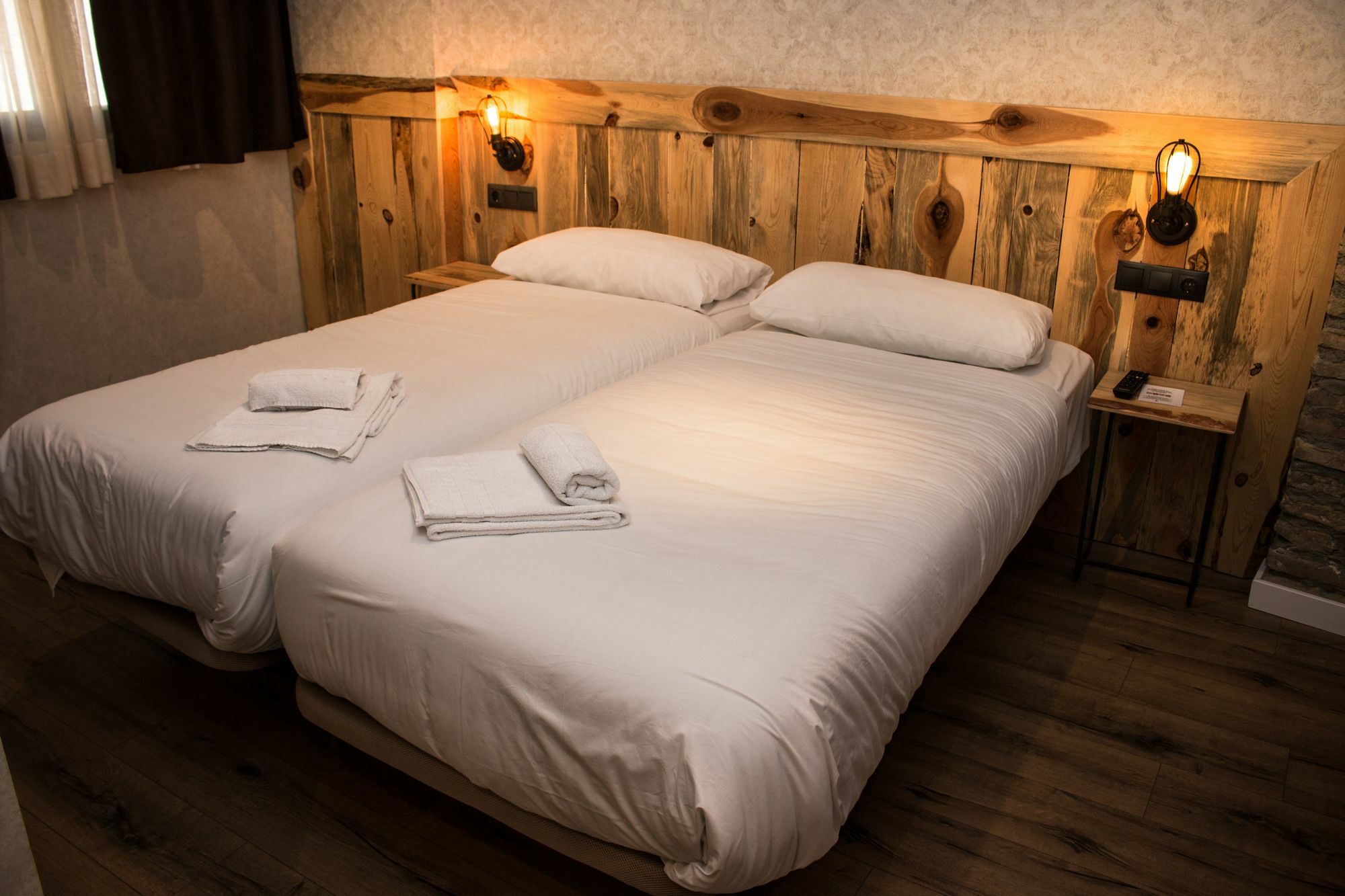 Hostal Black Swan *